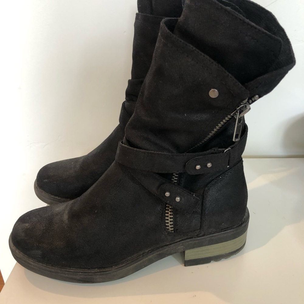 Black Boots size 9